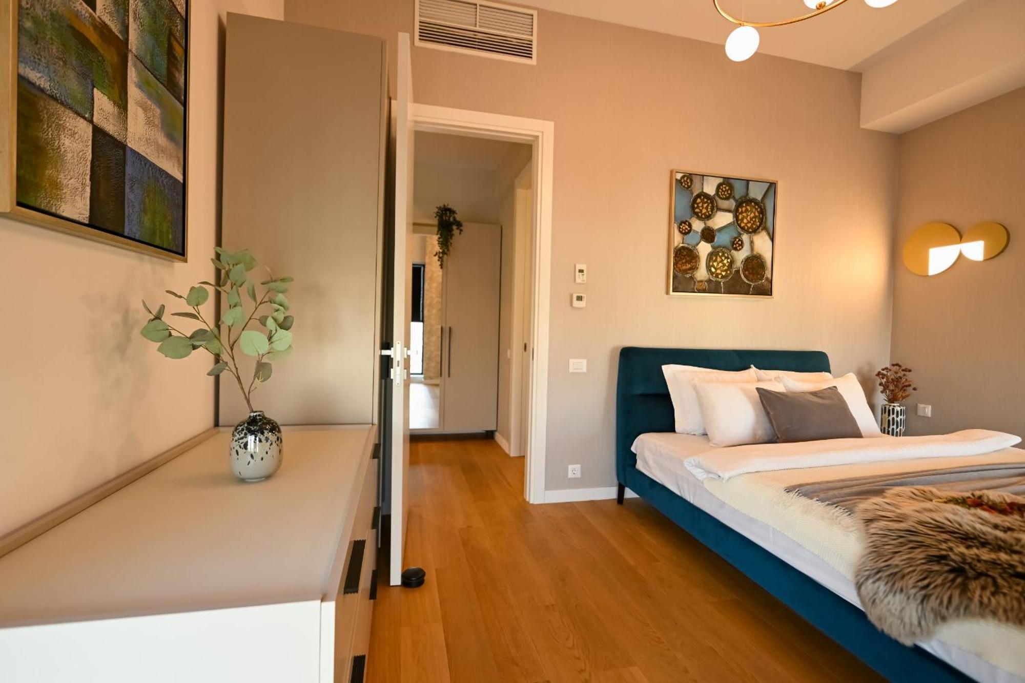 One Verdi Park Exclusive Apartments - Panoramic View & Private Parking 布加勒斯特 客房 照片