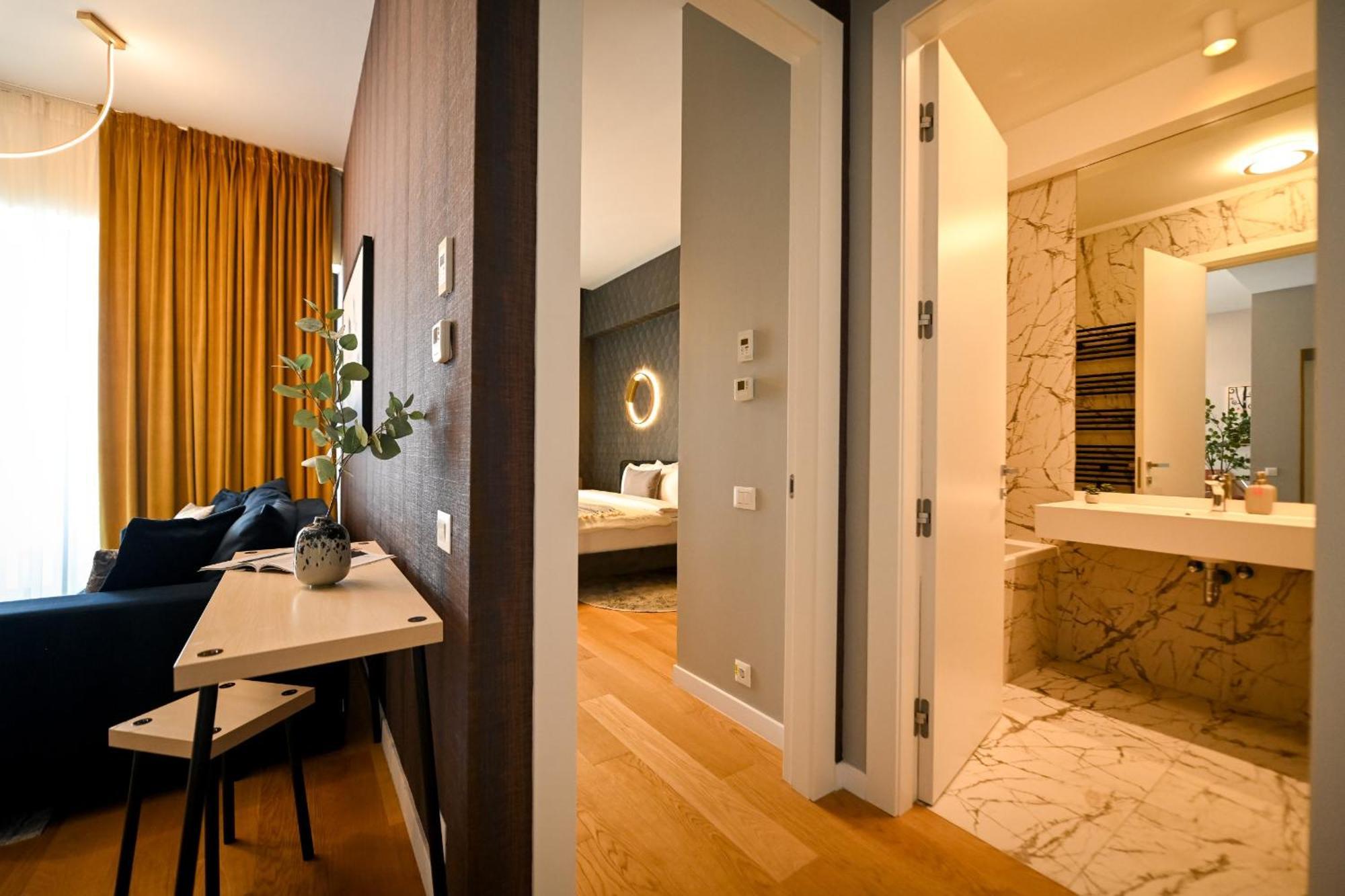 One Verdi Park Exclusive Apartments - Panoramic View & Private Parking 布加勒斯特 客房 照片